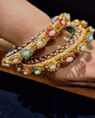 Rajwada Bangles with coloured Ruby & green stones