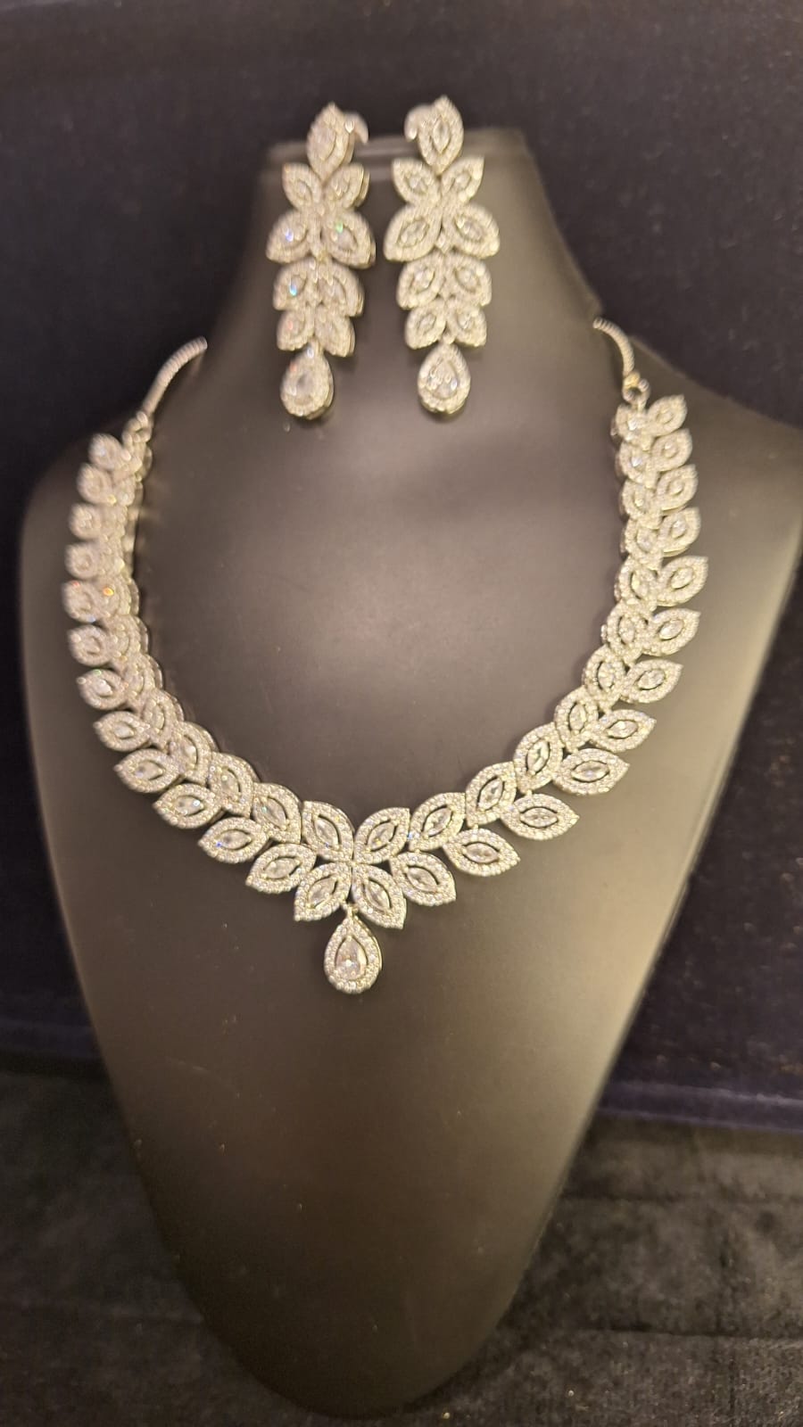 Silver-Tone Leaf Vine Necklace & Earrings Set